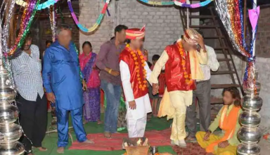यहां दो नाबालिग लड़कों की आपस में कराई गई विधि-विधान से शादी, दोस्त को बनाया दुल्हन माता-पिता ने गांव के साथ मनाया जश्न