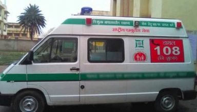 एक मरीज के परिजनों ने हाईजैक की दूसरे मरीज को लेने जा रही एंबुलेंस, फिर जो हुआ…