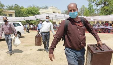 UP Panchayat Election : कोरोना से हो रही मौतों से कर्मचारियों में डर का माहौल, मतगणना रोकने की कर रहे मांग