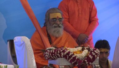 शाही स्नान से पहले जूना अखाड़े का बड़ा फैसला, शंकराचार्य स्वामी वासुदेवानंद सरस्वती को अखाड़े से बाहर