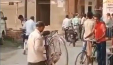 शराब के नशे में टुन्न युवक जब भूल गया साइकिल चलाना तो IPS अधिकारी भी खुद को नहीं रोक पाए…देखें VIRAL VIDEO