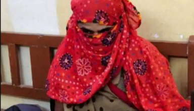 3 साल की बेटी को मां ने दी दर्दनाक मौत, मासूम का कसूर इतना कि वो रिमोट के लिए पिता का दे रही थी साथ
