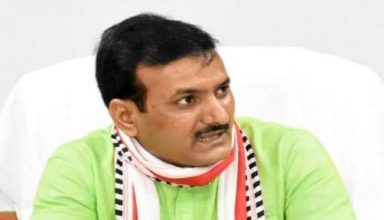 नवनियुक्त और अंतर्जनपदीय स्थानांतरण प्राप्त शिक्षकों के वेतन और एरियर के भुगतान में तेजी लाएं – डॉ. सतीश चन्द्र द्विवेदी