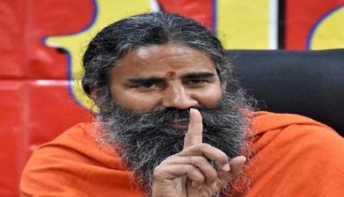 बाबा रामदेव का एक और विडियो हुआ वायरल, कहा-‘किसी के बाप में दम नहीं जो बाबा को अरेस्ट कर सके….
