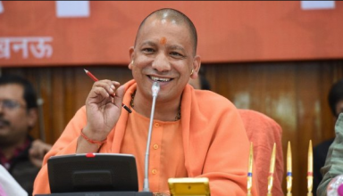 अन्य राज्यों की तुलना में अधिक जनसंख्या घनत्व होने के बाद भी संक्रमण में भारी गिरावट, जानें CM योगी की नीति जिसने रचा रिकॉर्ड