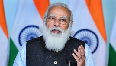 अधिकारियों के साथ बैठक में बोले पीएम मोदी, महामारी से लड़ने स्ट्रेटजी में लगातार करें बदलाव, इनोवेशन पर दें पूरा जोर