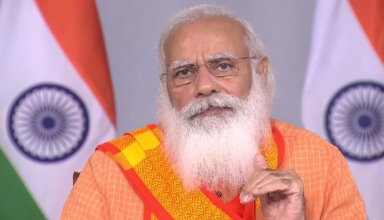PM मोदी डॉक्टरों से संवाद के दौरान खुद भावुक हो गये, योगी सरकार के नीतियों की सराहना की