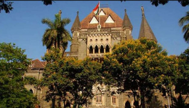 बॉम्बे हाईकोर्ट ने महाराष्ट्र सरकार को लगाई फटकार, पूछा- सिलेब्रिटी, नेता कैसे खरीद रहे कोविड-19 रोधी दवाएं