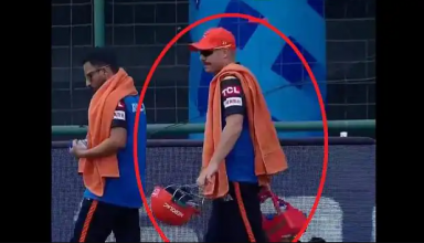 IPL 2021: RR के खिलाफ मैच के दौरान डेविड वॉर्नर की ऐसी तस्वीरें हुईं वायरल, जो आपको भी कर देंगी भावुक, कप्तानी के बाद कर रहे ये काम