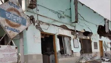 110 KM की स्पीड से गुजरी इस ट्रेन के कंपन से गिर गई रेलवे स्टेशन की बिल्डिंग, रेलवे कर्मचारी ने सुनाया आंखों देखा हाल
