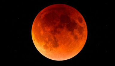 साल के पहले पूर्ण चंद्र ग्रहण को जानें कहां और किस समय देखें, भारत में देखा जा सकेगा ब्लड मून?