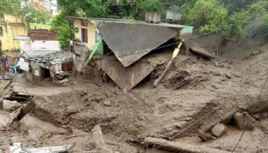 उत्तराखंड में भारी तबाही, देवप्रयाग में मलबे के नीचे दबे मकान-घर…