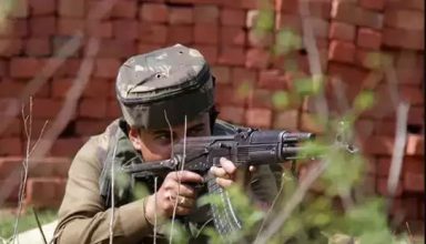 जम्मू कश्मीर में सुरक्षाबलों को बड़ी कामयाबी, लश्कर के टॉप कमांडर अबरार समेत दो आतंकी ढेर, ऑपरेशन अभी भी जारी