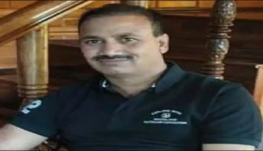 जम्मू-कश्मीरः नमाज पढ़कर लौट रहे सीआईडी इंस्पेक्टर को आतंकवादियों ने मारी गोली, नहीं बचाई जा सकी जान