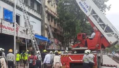 Mumbai Building Collapse: रिमझिम बारिश के बीच मुंबई में गिरा 5 मंजिला इमारत का बड़ा हिस्सा, फंसे सभी लोगों का सफल रेस्क्यू