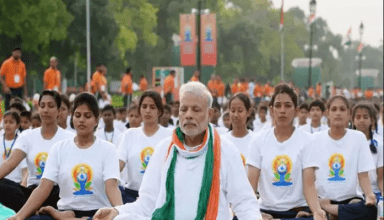 कांग्रेस ने ॐ को लेकर की विवादित टिप्पणी, सिंघवी बोले- ॐ के उच्चारण से शक्तिशाली नहीं होगा योग, रामदेव ने दिया ये करारा जवाब