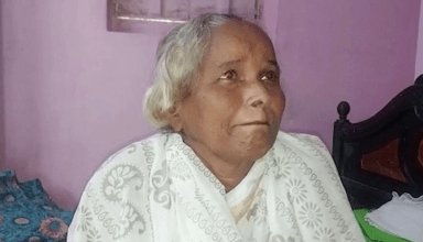 कोरोना से हुई मौत के बाद अंतिम संस्कार कर घर लौटा पति तो जिंदा बैठी मिली पत्नी, अस्पाताल की बड़ी लापरवाही