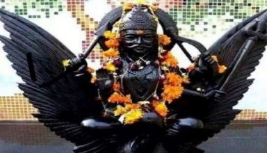 शनि देव से नजर मिलाने पर क्‍यों होता है अनिष्‍ट, यहां जानिए वजह