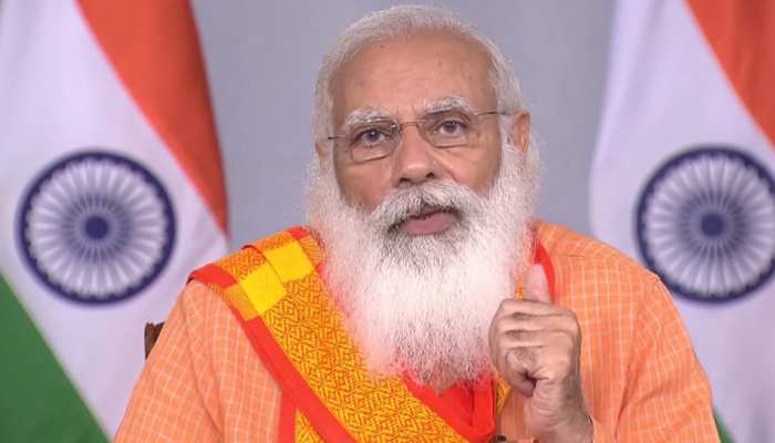 “संभावनाओं को साकार करने के लिए युवाओं को दुनिया से एक कदम आगे होना पड़ेगा, एक कदम आगे का सोचना होगा”: पीएम मोदी