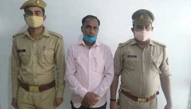 सपा प्रत्याशी रितु सिंह की प्रस्तावक अनिता यादव पर हमला करने वाले दोनों आरोपी गिरफ्तार, CO समेंत कई पुलिस अधिकारियों पर गिरी गाज