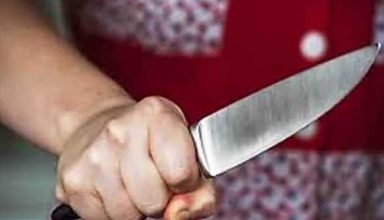 मोबाइल के पानी में गिरने को लेकर दो महिलाओं में हुआ विवाद, चाकू से गला काटकर पड़ोसन की हत्या