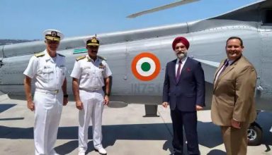 अमेरिका ने भारत को सौंपे एमएच-60आर हेलिकॉप्टर, छूटे चीन और पाकिस्तान के पसीनें, जानिए क्या है खासियत