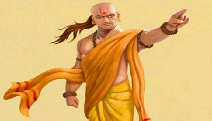 Chanakya Niti: अच्छे मित्र, भाई और पत्नी की कब होती है पहचान?, जानें क्या बताया है आचार्य चाणक्य ने