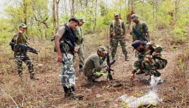 छत्तीसगढ़ के नारायणपुर जिले में नक्सलियों का बड़ा हमला, चार वाहनों को किया आग के हवाले, दो कर्मचारी लापता