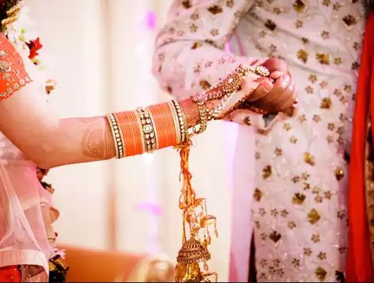 दूसरी शादी की चाहत में पिता ने किया 11 साल की बेटी के साथ ऐसा काम, जिसे पढ़कर आपके भी खौल जाएंगे खून