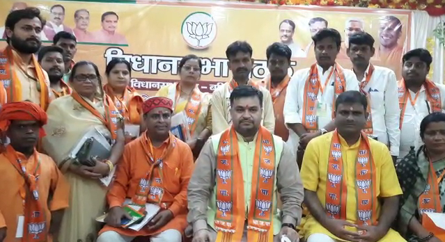 योगी सरकार के फैसले से ‘सपा’ को लगी मिर्ची, BJP नेता ने पलटवार कर कहा- सपा यूपी में चाहती है तालिबान शासन