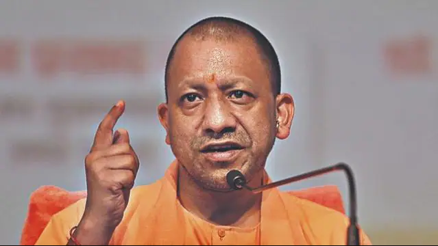 CM योगी ने BJP वर्कर्स को किया सतर्क, कहा-‘बेलगाम घोड़ा है सोशल मीडिया, इसका कोई माई-बाप नहीं’