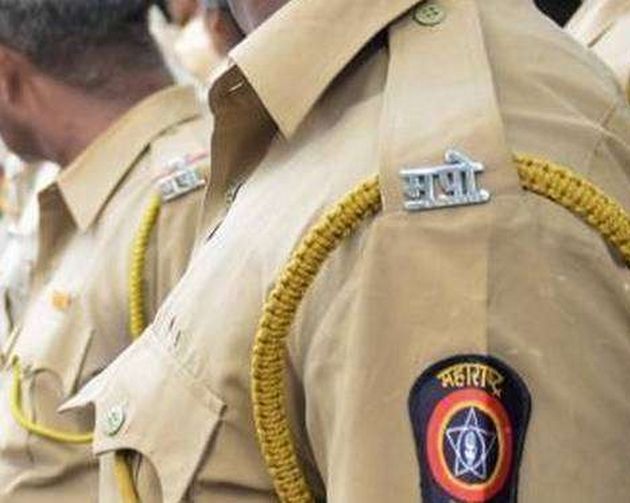 एक फोन कॉल से मुंबई पुलिस कंट्रोल रुम में मचा हड़कंप, कहा- ‘मुंबई के 3 रेलवे स्टेशन, अमिताभ बच्चन के बंगले पर रखा गया है बम’