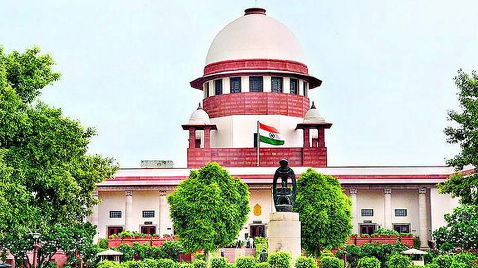 सत्ता के करीब बने रहने के लिए अधिकारी करते हैं पद का दुरुपयोग : सुप्रीम कोर्ट