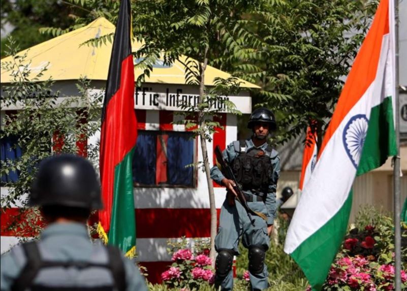 तालिबान की बढ़ती हिंसा को लेकर भारतीय दूतावास की चेतावनी, हवाई यातायात बंद होने से पहले तुरंत अफगानिस्तान छोड़ें नागरिक