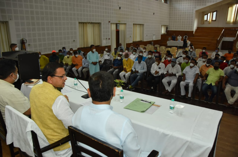 CM धामी का बड़ा ऐलान, विस्थापित बंगालियों के जाति प्रमाणपत्र से हटेगा “पूर्वी पाकिस्तान”