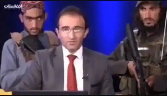 पत्रकारों की कनपटी पर बंदूक रखकर अपनी तारीफ करवा रहा है तालिबान, कहा- डरो मत… देखें VIDEO