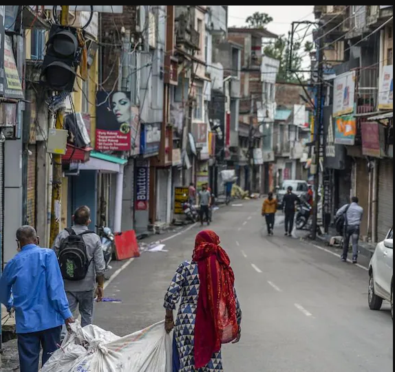 धामी सरकार ने उत्तराखंड में सात सितंबर तक बढ़ाया कोविड कर्फ्यू, नहीं मिली कोई छूट