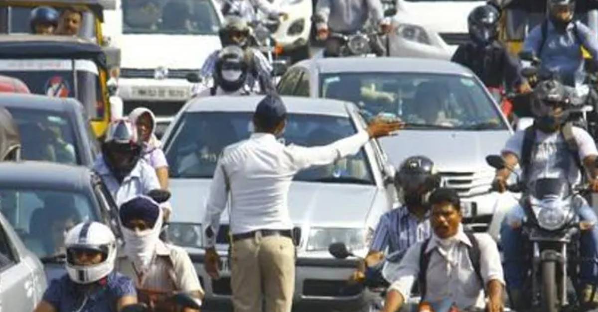 अब बेवजह ट्रैफिक पुलिस रोककर नहीं कर सकेगी आपको परेशान, नहीं करेगी चेकिग, जारी हुआ नया सर्कुलर