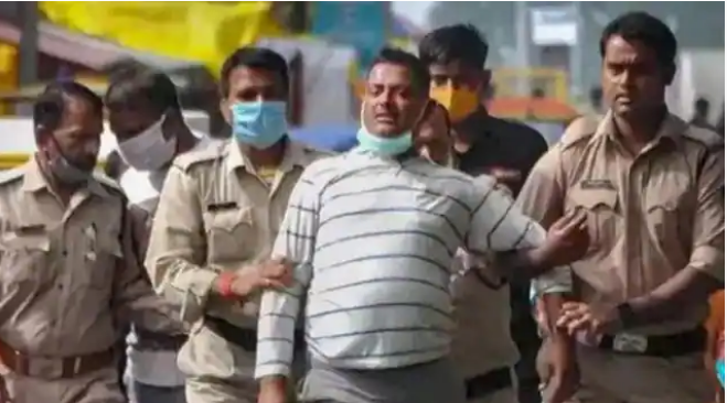 विकास दुबे एनकाउंटर मामले में पुलिस टीम को मिली क्लीन चिट, पत्नी रिचा के आरोपो पर आयोग ने कही ये बात