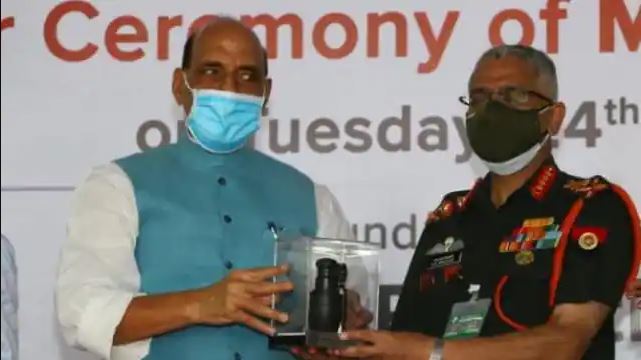 भारतीय सेना के बेड़े में शामिल हुआ अत्याधुनिक ग्रेनेड, रक्षा मंत्री राजनाथ सिंह ने सौंपा, जानिए इसकी खासियत