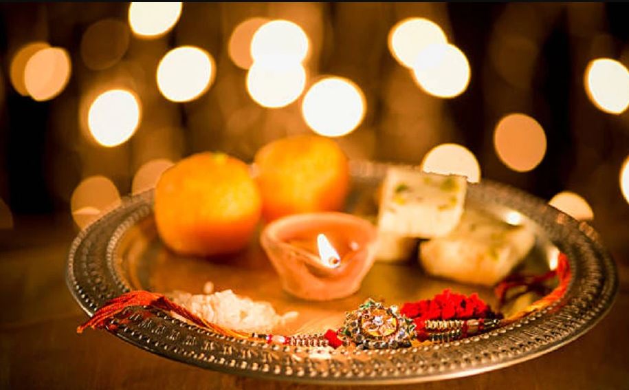 Raksha Bandhan 2021: 474 साल बाद बन रहा राखी पर ऐसा अद्भुत महासंयोग, लोगों की हर इच्छाएं होंगी पूरी