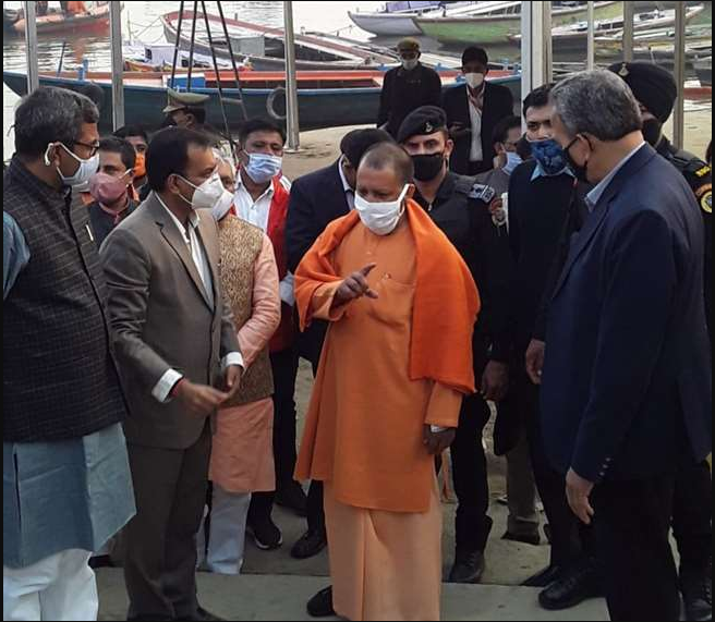 वाराणसी में CM योगी ने किसान महापंचायत पर कसा तंज, कहा- किसान खुश हैं, उनके नाम पर दलाली करने वाले परेशान