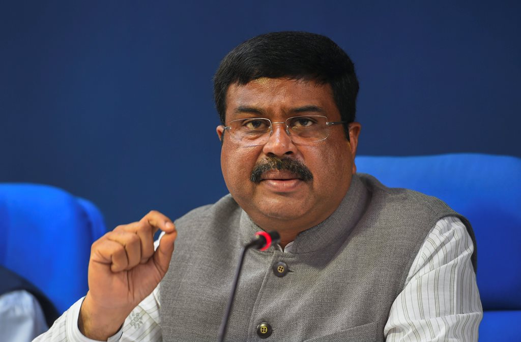 UP Election: 3 दिन की मैराथन बैठक के बाद धर्मेन्द्र प्रधान का बड़ा बयान, एक साथ चुनाव लड़ेगी बीजेपी-निषाद पार्टी