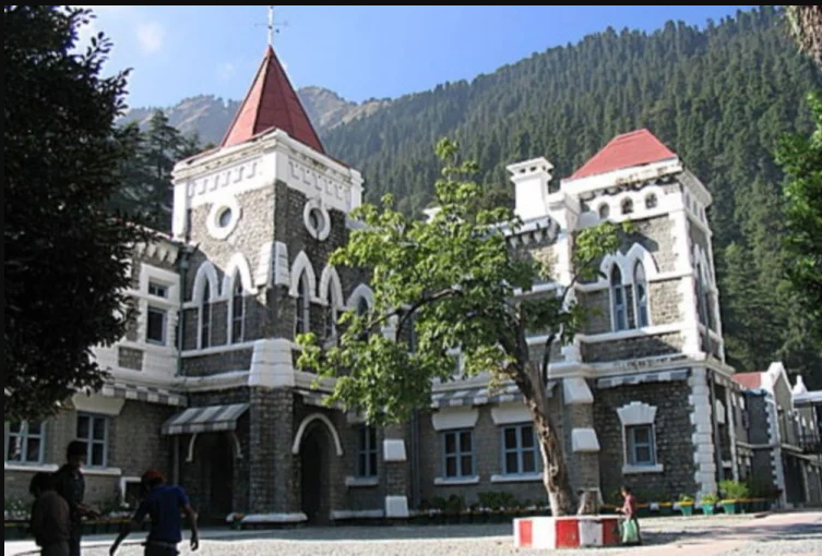 हाई कोर्ट ने PCS परिक्षा के लिए ओवर एज अभ्यर्थियों को दी बड़ी राहत, सरकार से पूछा…