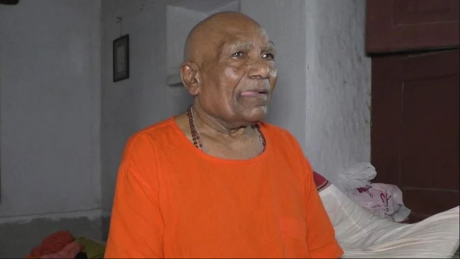 महंत नरेंद्र गिरि की मौत से डरे रमेश गिरि, कहा- मेरा हश्र इससे भी बुरा हो सकता है, यूपी-बिहार सरकार से की सुरक्षा की मांग