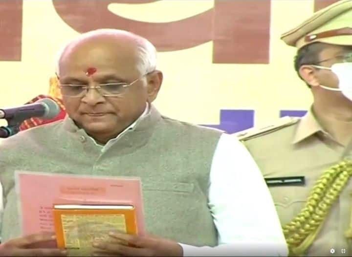 गुजरात के 17वें मुख्यमंत्री के तौर पर भूपेंद्र पटेल ने ली शपथ, 2 दिन बाद होगा नए मंत्रिमंडल का गठन