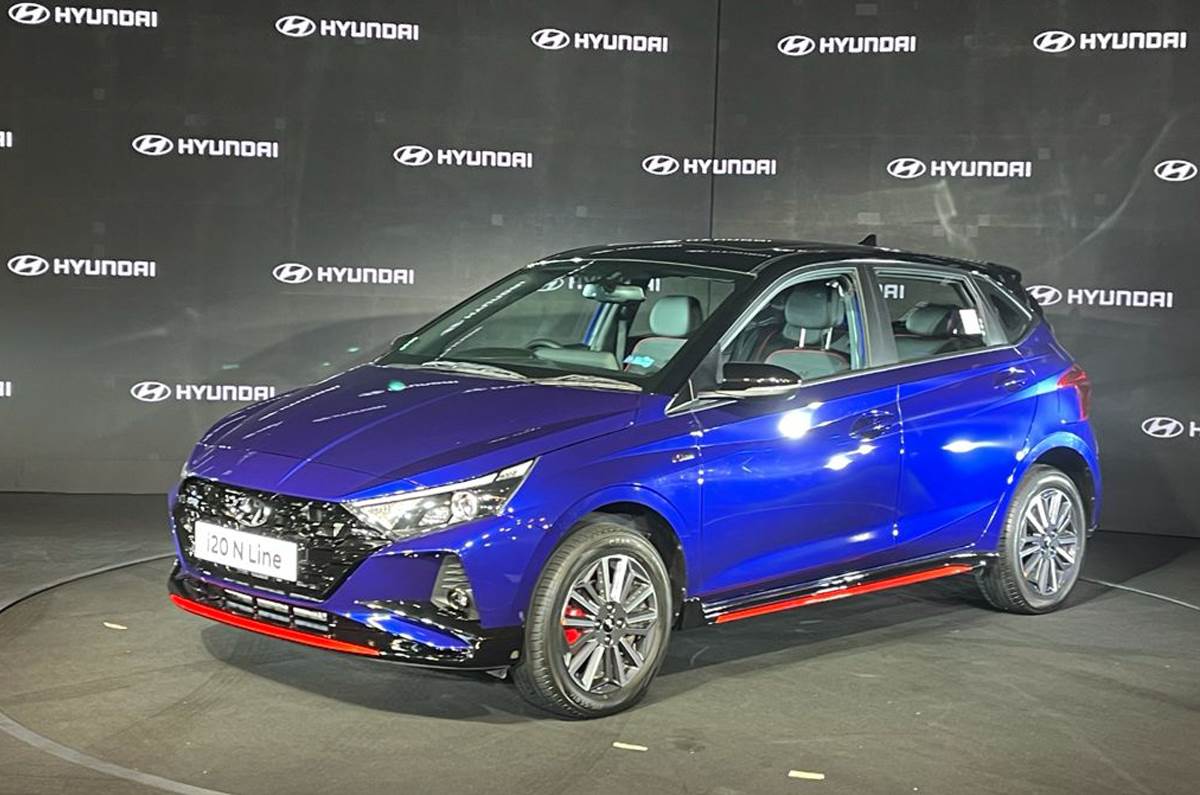 दक्षिण कोरियाई कार निर्माता Hyundai ने लॉन्च किया भारत में i20 का नया वैरिएंट, जानिए धांसू फीचर्स और कीमत