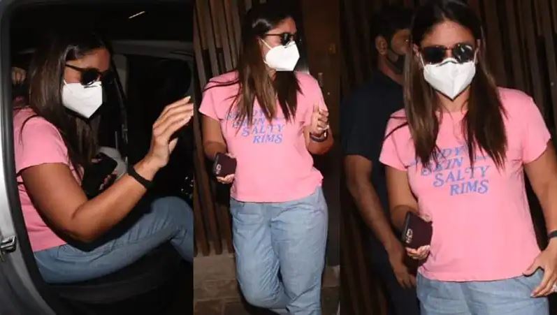 करीना कपूर खान के शरीर में आया गजब का बदलाव, फोटों देख उड़ जाएंगे आपके होश…