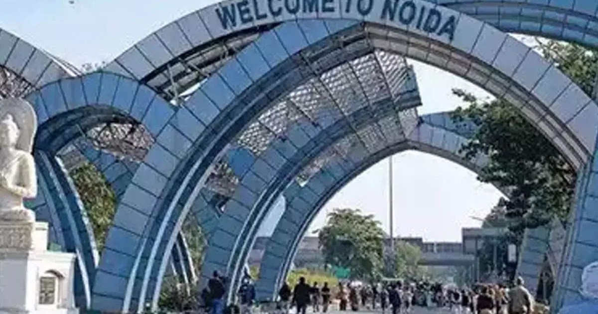 नोएडा अथॉरिटी एरिया में रीसेल में फ्लैट, प्लॉट खरीदने को सोच रहे लोगों के लिए राहत की खबर