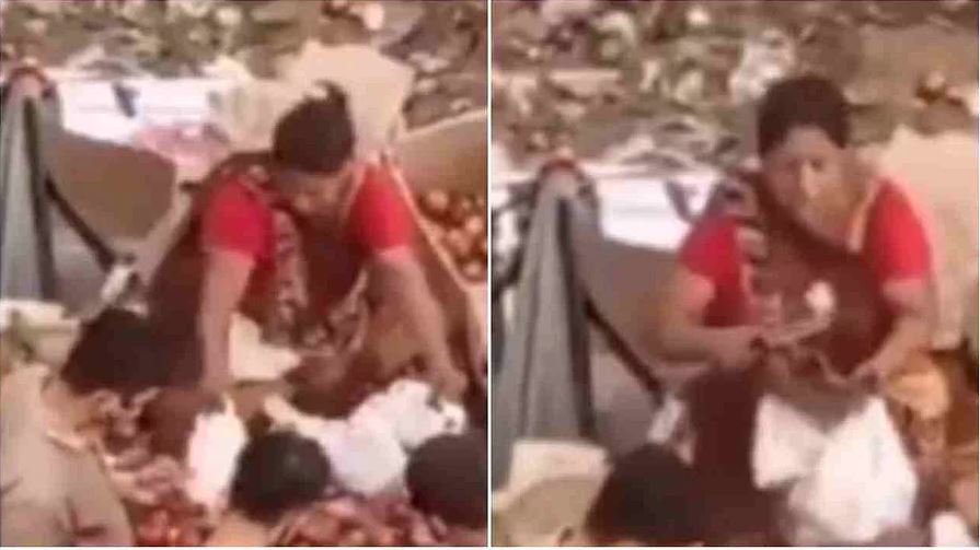 फल बेचने वाली आंटी ने दिया बड़ी चालाकी से ग्राहको को धोखा, वीडियो देख बोले लोग- ‘अगली बार सामान देखकर खरीदना पड़ेगा’